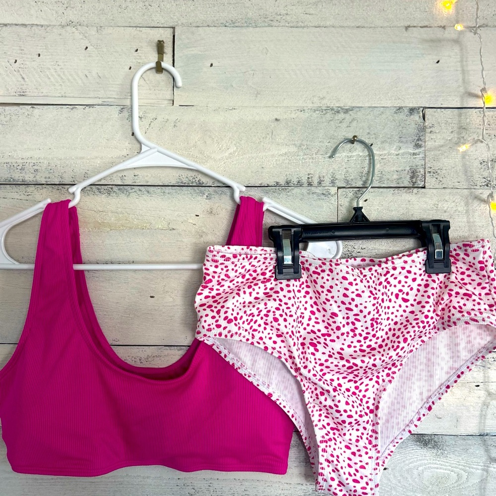 Pink bikini!